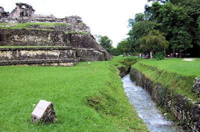 Les Mayas convertissaient les zones humides en terres cultivables  Maya_ irrigation